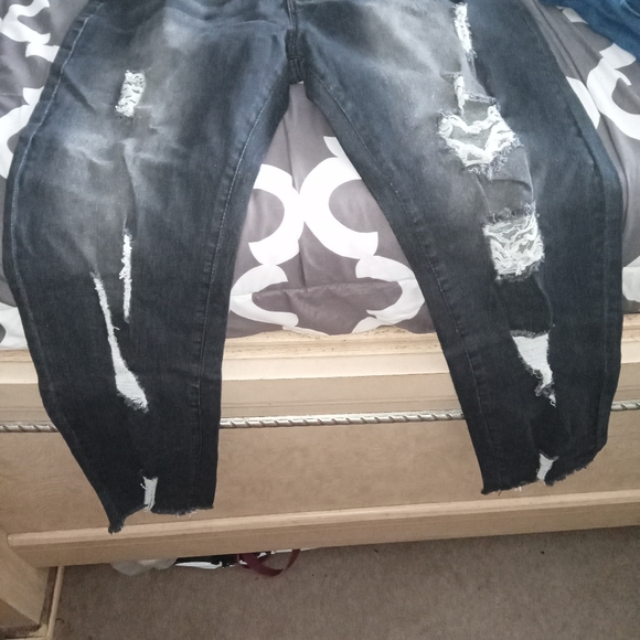 Pants,  hats, jackets - Picture 5 of 16